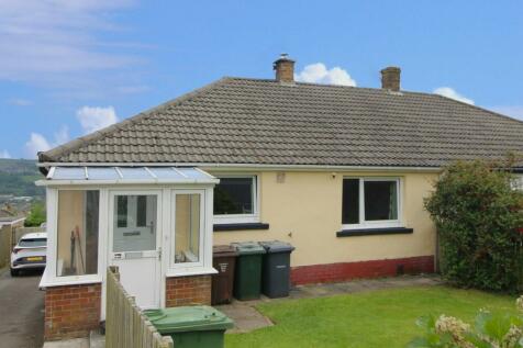 2 bedroom semi-detached bungalow for sale