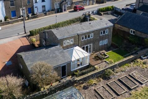 Harecroft, Wilsden, Bradford, BD15 4 bed detached house for sale