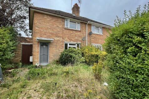 2 bedroom semi-detached house for sale