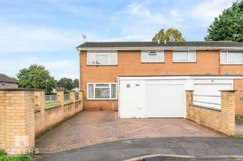 3 bedroom semi-detached house for sale