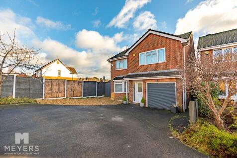 Waytown Close, Poole BH17 4 bed detached house for sale