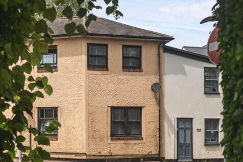 Priory Lane, Royston, 2 bed terraced house for sale
