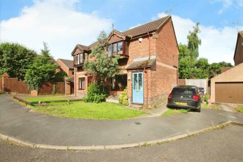 2 bedroom semi-detached house for sale