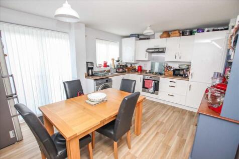 3 Bedroom Detached House