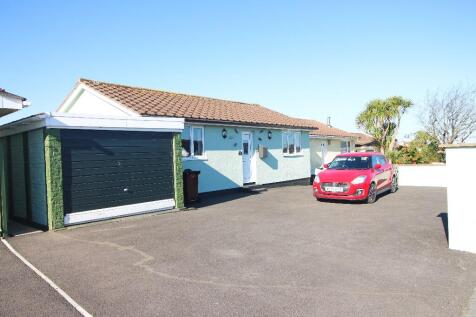 3 bedroom semi-detached bungalow for sale