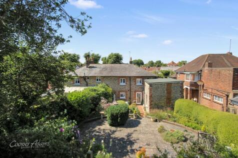 3 bedroom cottage for sale