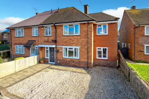 4 bedroom semi-detached house for sale