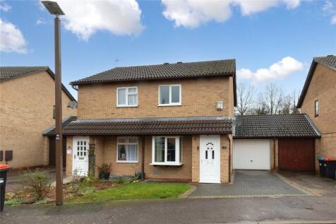 2 bedroom semi-detached house for sale