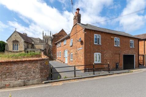 Church Passage, Newport Pagnell... 3 bed end of terrace house for sale