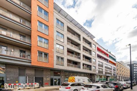 Jacobs Court, Plumbers Row... 1 bed flat for sale