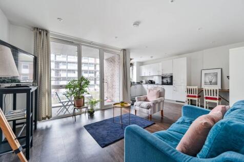 Wadeson Street, Bethnal Green... 1 bed flat for sale