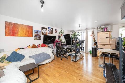 Westport Street, Limehouse, London, E1 1 bed flat for sale