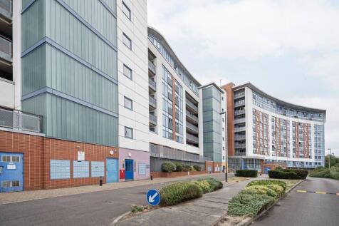 Leamore Court, Meath Crescent... 2 bed flat for sale