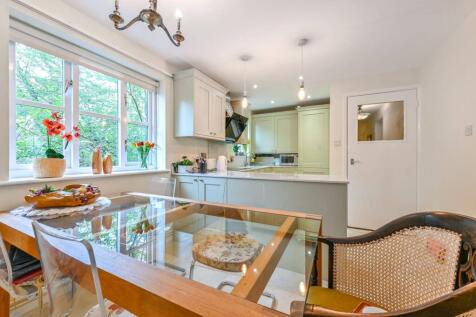 Bonner Street, Bethnal Green, London, E2 2 bed flat for sale