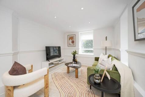 Bethnal Green Road, Bethnal Green... 2 bed flat for sale