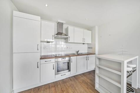 Carillon Court, Greatorex Street... 1 bed flat for sale