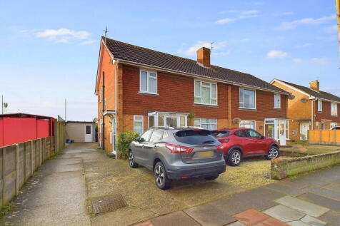 Woodside Road, Worthing BN14 7HQ 2 bed flat for sale