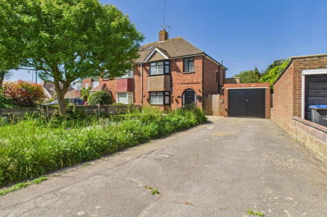 Loxwood Avenue, Worthing, BN14 7RF 3 bed semi