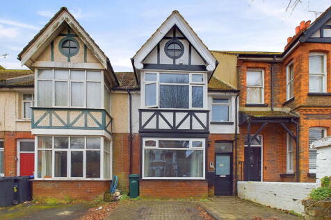 Pavilion Road, Worthing BN14 7EE 2 bed ground floor flat for sale