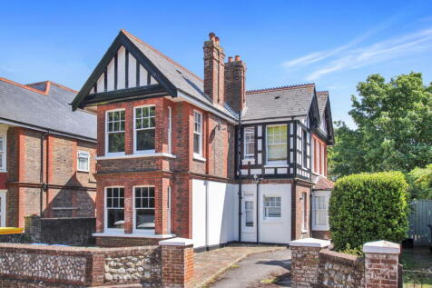Shakespeare Road, Worthing BN11 4AS Studio for sale