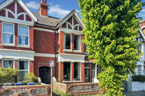 Warwick Gardens, Worthing, BN11 1PF 3 bed terraced house for sale
