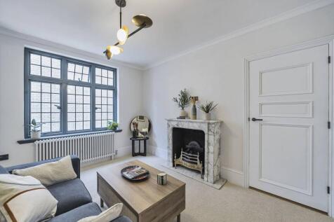 Pavilion Road, Sloane Square, London... 1 bed flat for sale