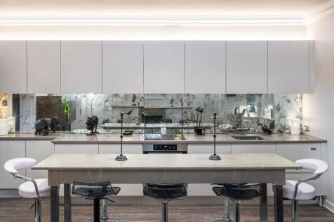 Cadogan Gardens, Chelsea, London, SW3 1 bed flat for sale
