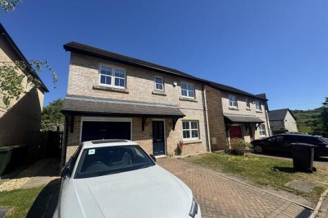 Coleman Drive, Lancaster LA1 4 bed house for sale