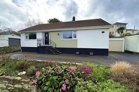 New Road, Perranporth 3 bed detached bungalow for sale