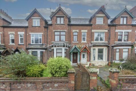 Abbey Road, Barrow In Furness LA14 5 bed house for sale
