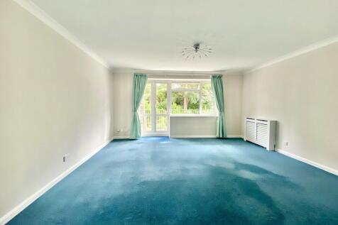 Bournemouth Road, Ashley Cross 2 bed apartment for sale