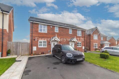 3 bedroom semi-detached house for sale