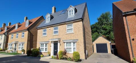 5 bedroom detached house for sale
