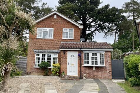 Blackbird Close, Creekmoor 4 bed detached house for sale