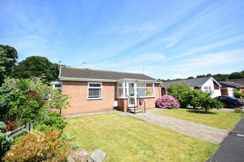 2 bedroom detached bungalow for sale