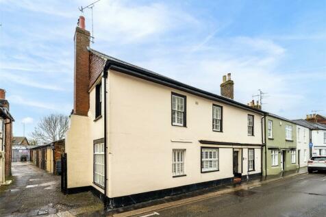 5 bedroom semi-detached house for sale