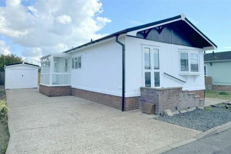 2 bedroom detached house for sale