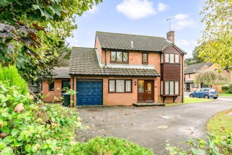 Prince William Close, Findon Valley... 4 bed detached house for sale