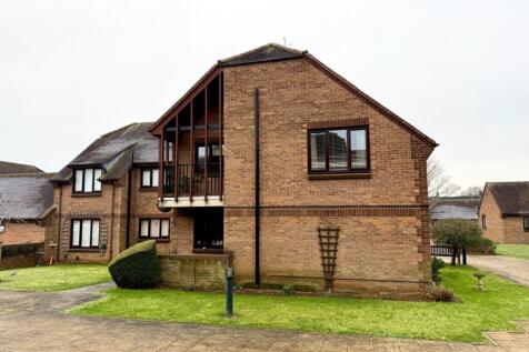 Pond Farm Close, Duston, Northampton... 2 bed apartment for sale