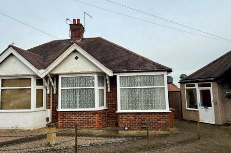 2 bedroom semi-detached bungalow for sale