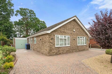 3 bedroom detached bungalow for sale