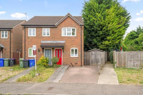 2 bedroom semi-detached house for sale