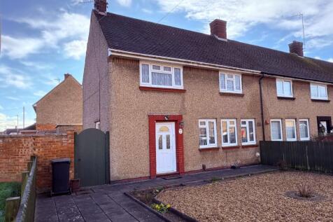 Birchfield Road East, Abington... 3 bed semi