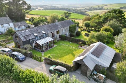 Tregavithick, Looe PL13 4 bed barn conversion for sale