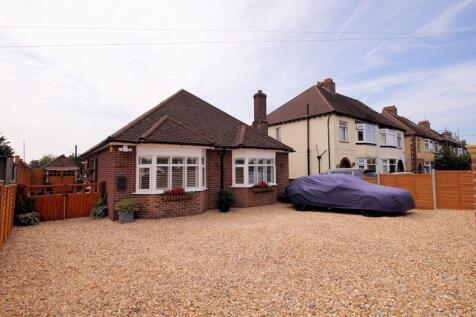 The Hillway, Fareham PO16 3 bed detached house for sale
