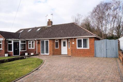 2 bedroom semi-detached bungalow for sale