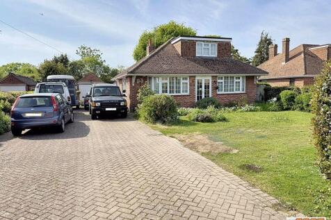 4 bedroom detached bungalow for sale