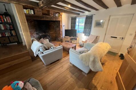 Chapel Hill, Halstead CO9 3 bed terraced house for sale