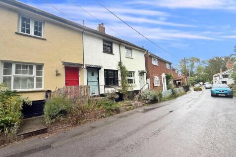2 bedroom terraced house for sale