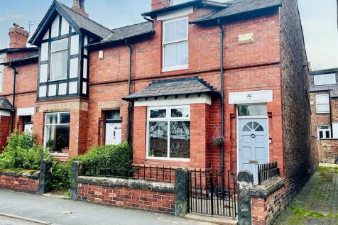 2 bedroom terraced house for sale